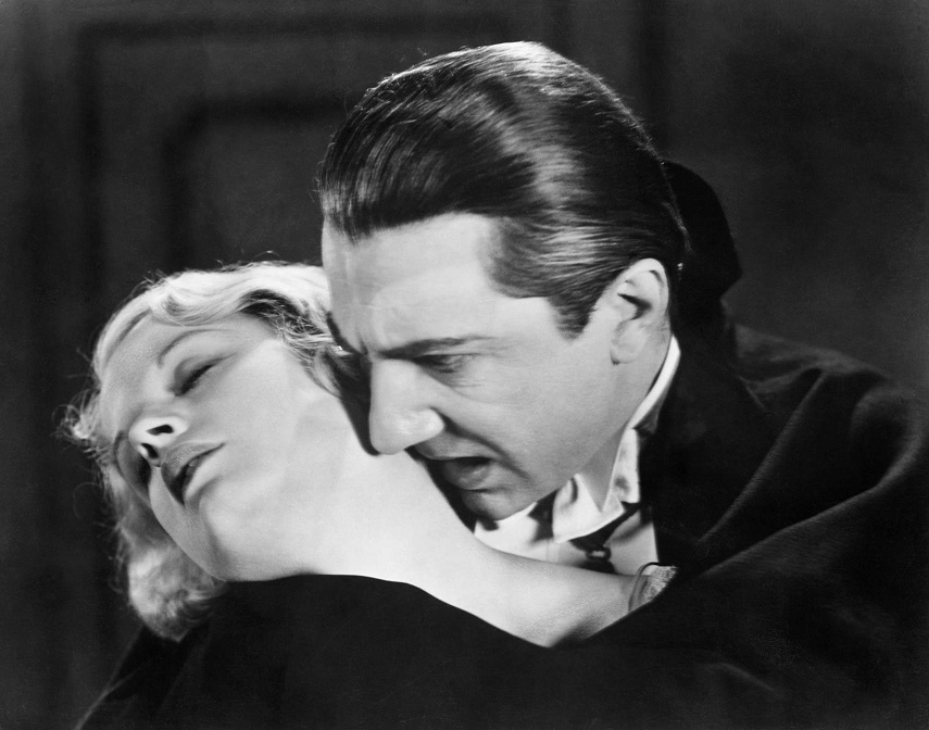 Bela Lugosi biting girl