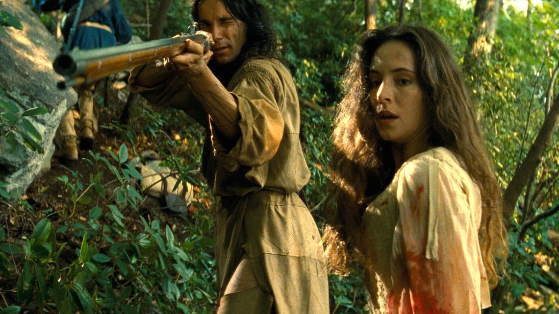 Last of the Mohicans. Hawkeye fires rifle with Cora